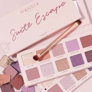 Wander Beauty - Suite Escape Palette